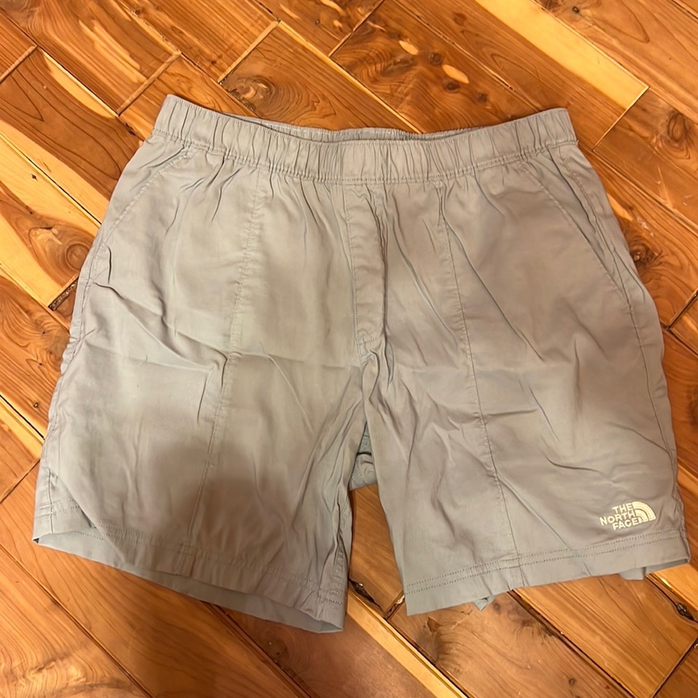 The North Face multi-short